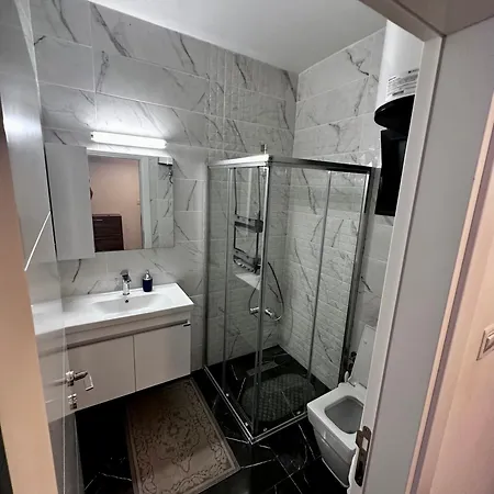 Caesar - Studio Apartment